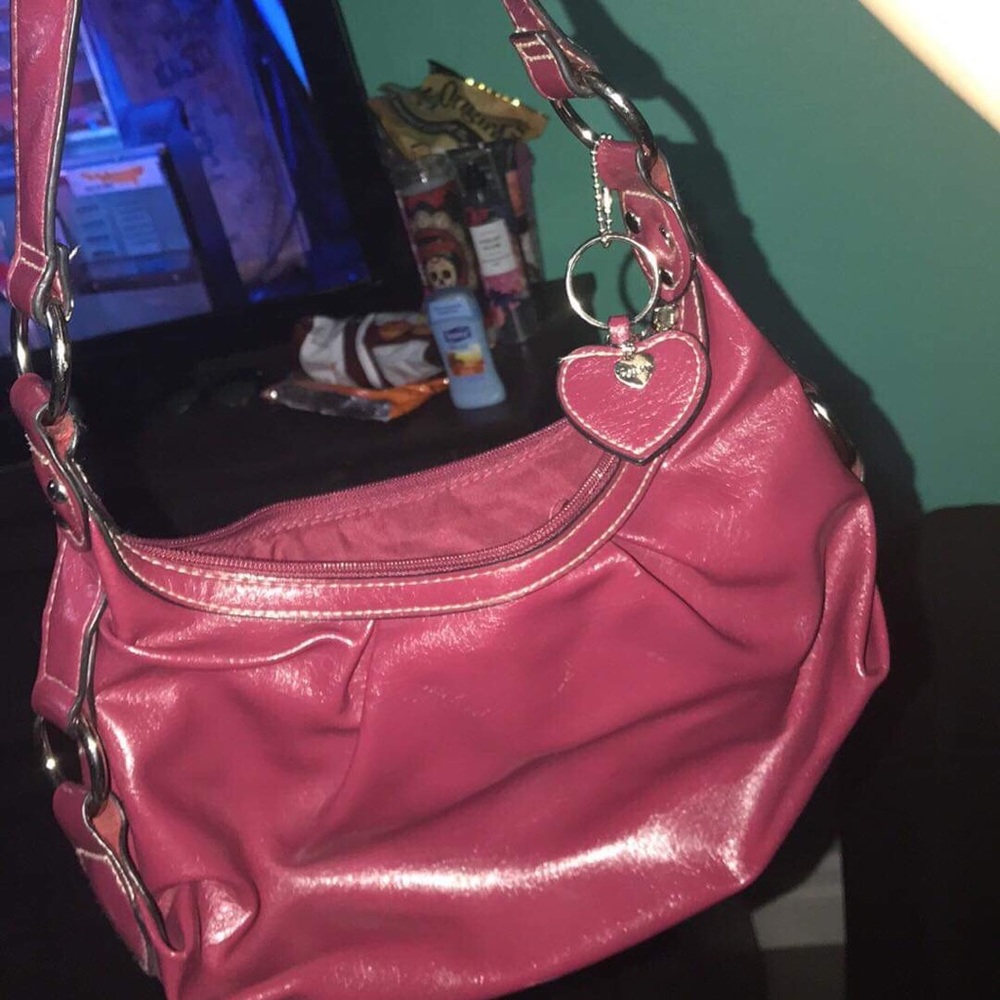 Purses - Picture 4 of 5